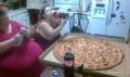 アメリカのピザがデカすぎたの画像サムネイル